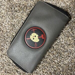 Stylish Gray Wallet with Iconic Design